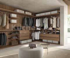 Dressing d'Angle Ouvert Personnalisable avec Éléments Modulables – Design Bois Moderne