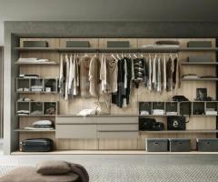 Dressing Ouvert Moderne avec Système à Crémaillère pour idéal pour Chambre