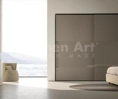 Armoire Coulissante avec Poignée Intégrée et Portes Décoratives : Élégance et Dynamisme