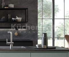 Cuisine contemporaine en Eucalyptus Mat : Élégance Naturelle et Design personalisable