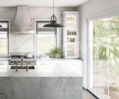 Plan de travail Céramique – Luxe marbré et durabilité pour votre cuisine | Devis gratuit