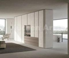 Armoire Double Face avec TV Intégrée – Élégance Fonctionnelle