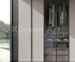Dressing | Armoire Crystal & Ruler – Transparence chic et design modulaire