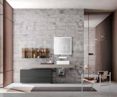 Salle de bains moderne noir marbré avec vasque rectangle – Élégance et rangement graphique